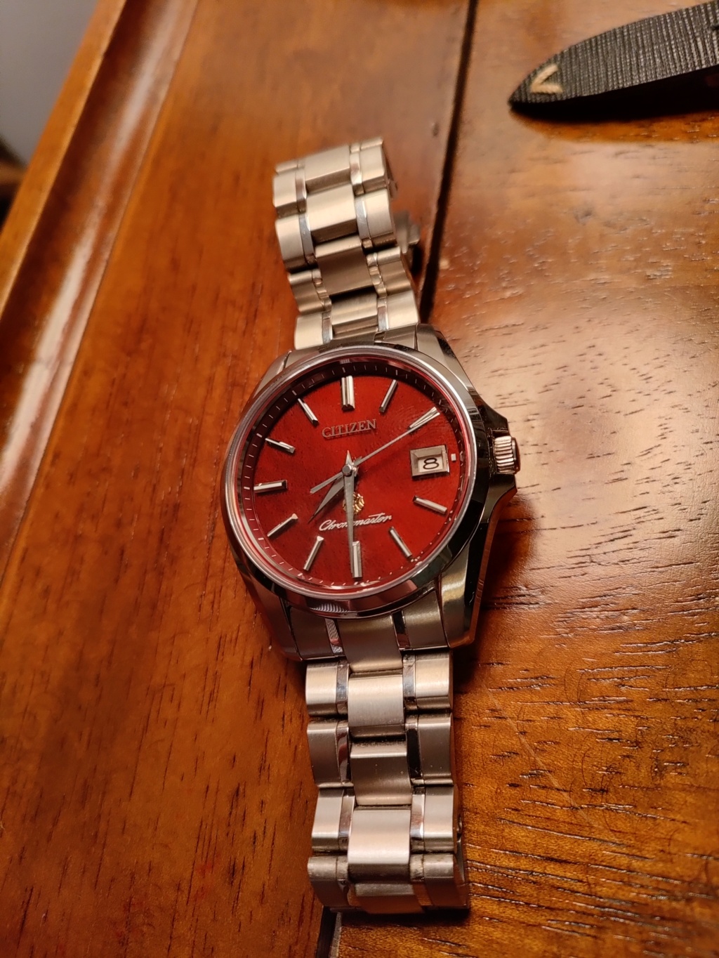 citizen chronomaster red